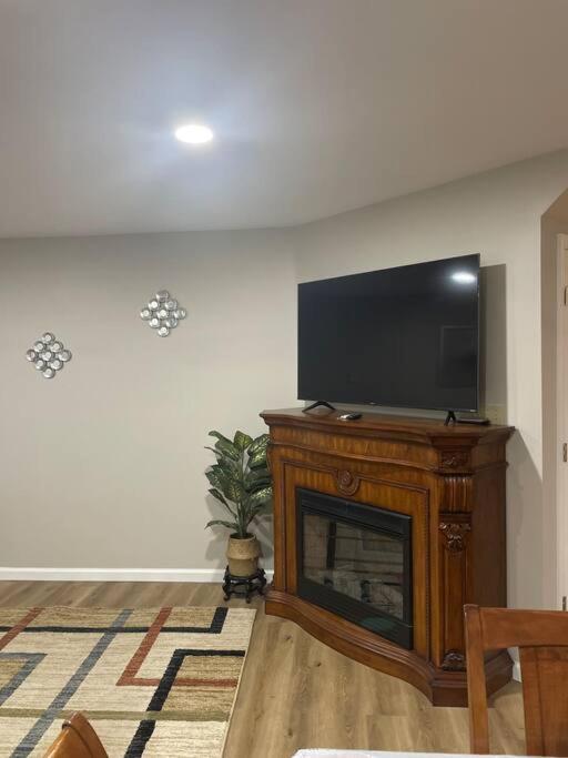 Villa Quiet Private House W Hot Tub/Fire Pit/Games Blakeslee Exterior foto