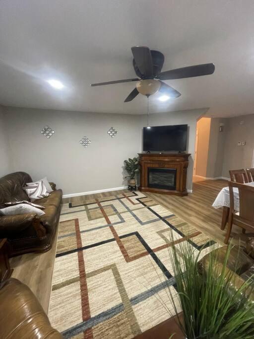 Villa Quiet Private House W Hot Tub/Fire Pit/Games Blakeslee Exterior foto