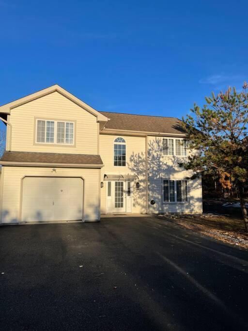 Villa Quiet Private House W Hot Tub/Fire Pit/Games Blakeslee Exterior foto