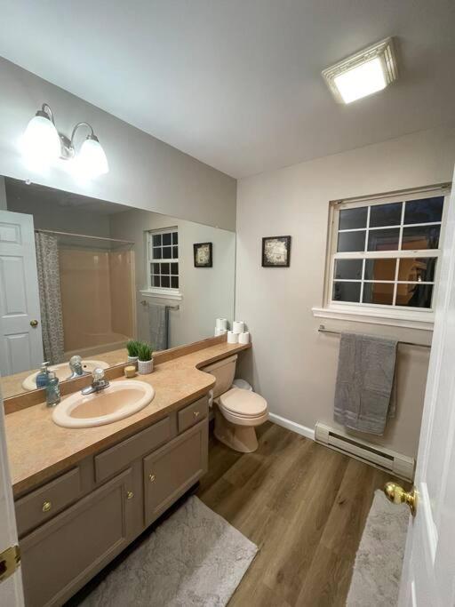 Villa Quiet Private House W Hot Tub/Fire Pit/Games Blakeslee Exterior foto