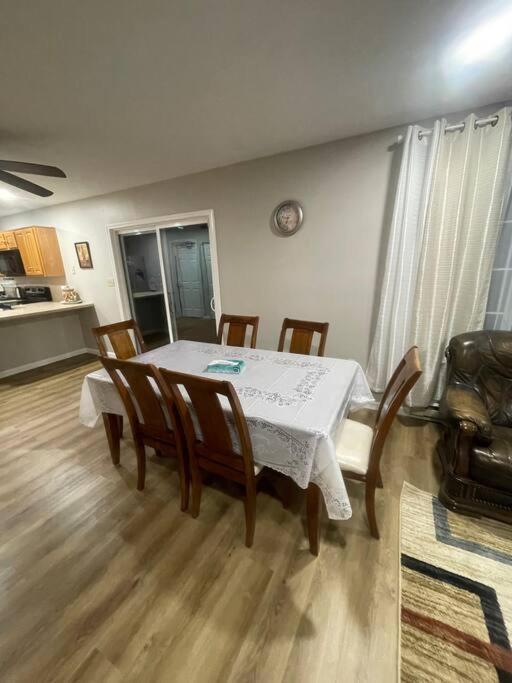 Villa Quiet Private House W Hot Tub/Fire Pit/Games Blakeslee Exterior foto